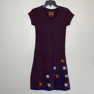 SPICY GREEN MANGO T-Shirt Dress Womens XS Burgundy Short Sleeve Star Applique
